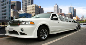 Harford NY Taxi Service stretch SUV limousine for 4 to 18 passengers, ideal for proms, weddings, and luxury group travel